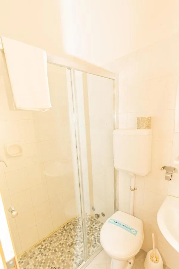 Hotel Arlino Римини